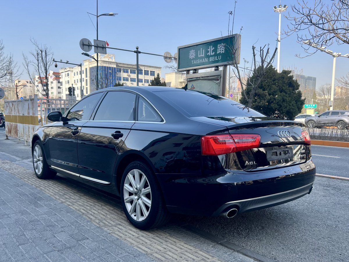 奧迪 奧迪A6L  2012款 TFSI 標(biāo)準(zhǔn)型圖片