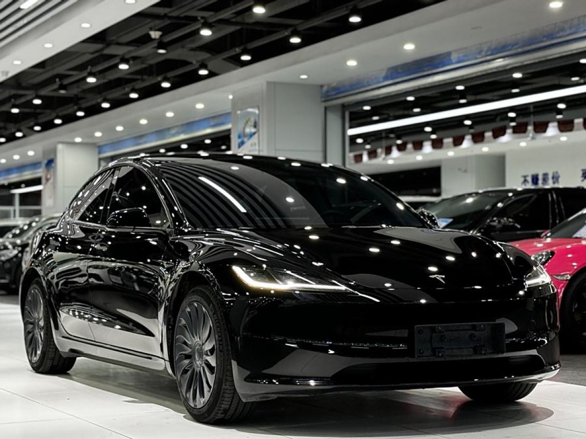 特斯拉 Model Y  2023款 后輪驅(qū)動版圖片