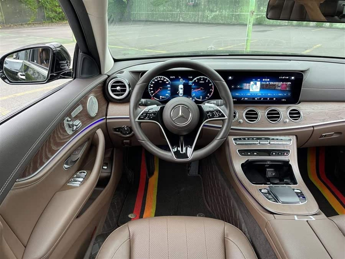 奔馳 奔馳E級(jí)  2023款 改款 E 300 L 豪華型圖片