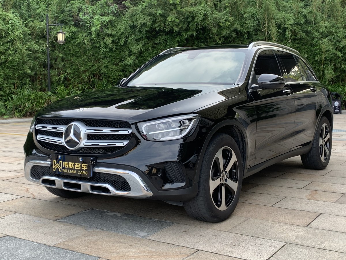 奔驰 奔驰glc  2020款 改款 glc 260 l 4matic 动感型 黑色 手自一体