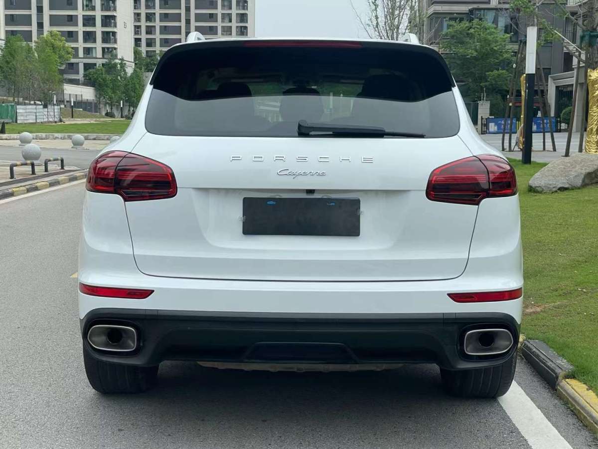 保時(shí)捷 Cayenne  2012款 Cayenne 3.0T 美規(guī)版圖片