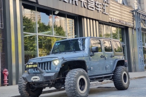 牧马人 Jeep 3.0L Sahara 四门舒享版