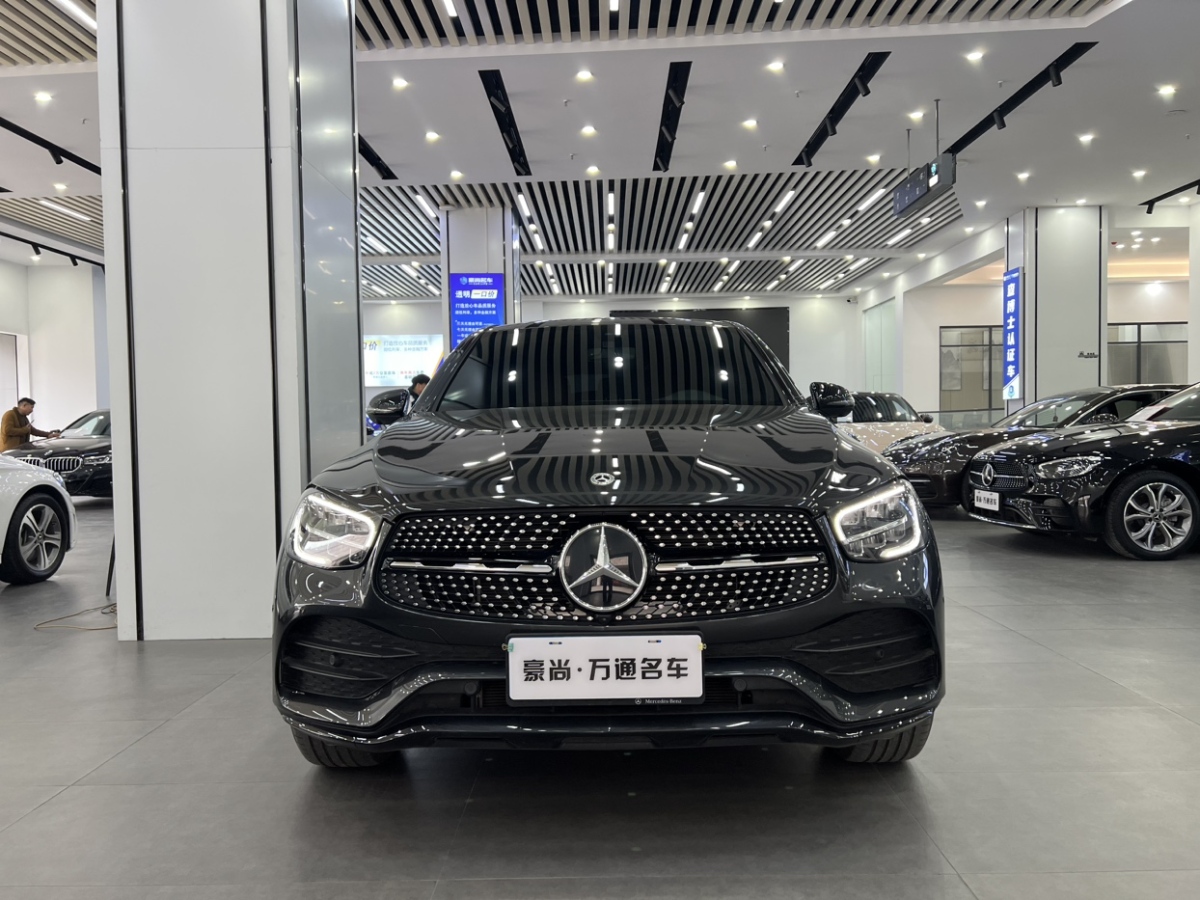 奔馳 奔馳GLC  2023款 GLC 260 4MATIC 轎跑SUV圖片