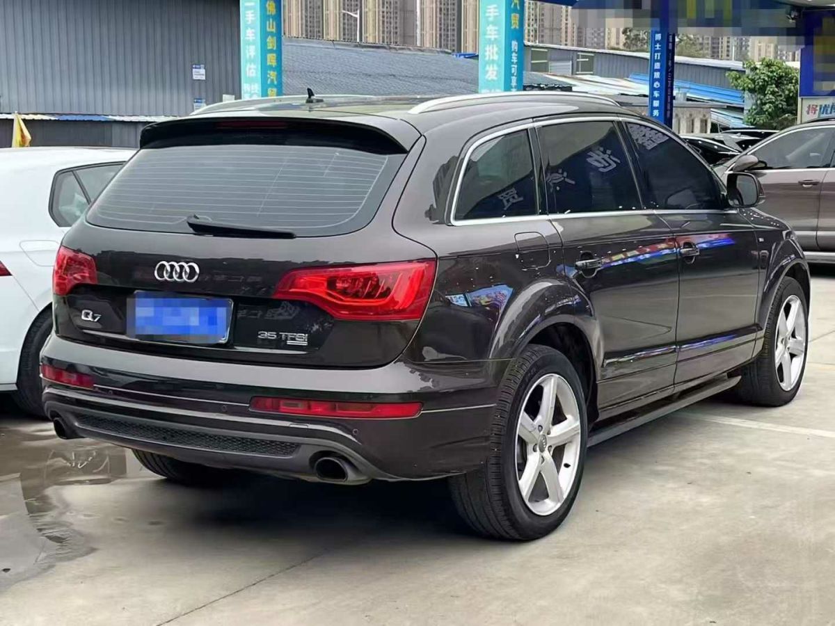 2015年1月奧迪 奧迪Q7  2015款 Q7 35TDI quattro 卓越版