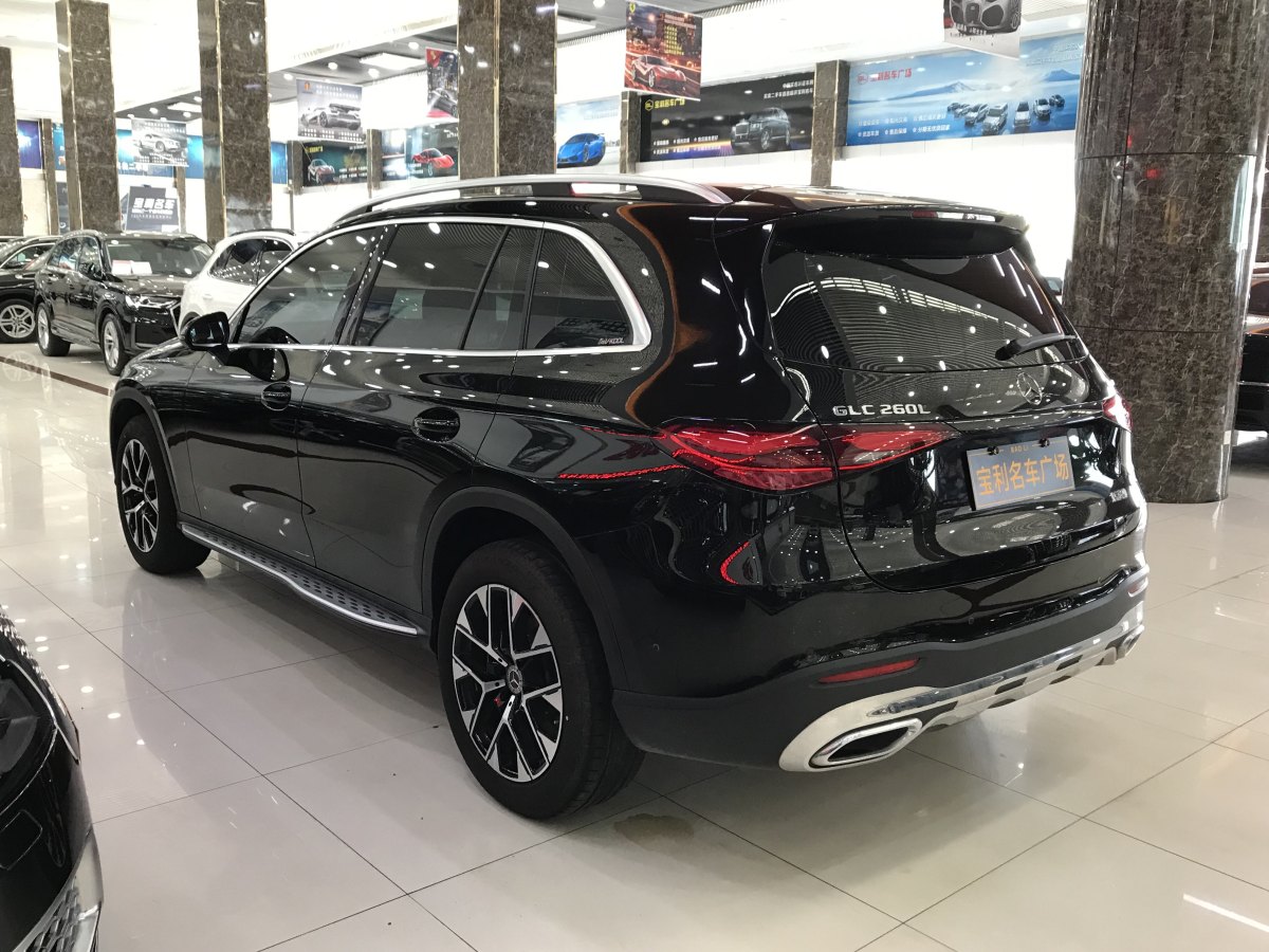 奔馳 奔馳GLC  2023款 改款 GLC 260 L 4MATIC 動感型 5座圖片