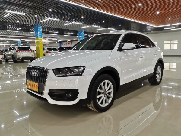 奥迪 奥迪Q3  2013款 35 TFSI 舒适型