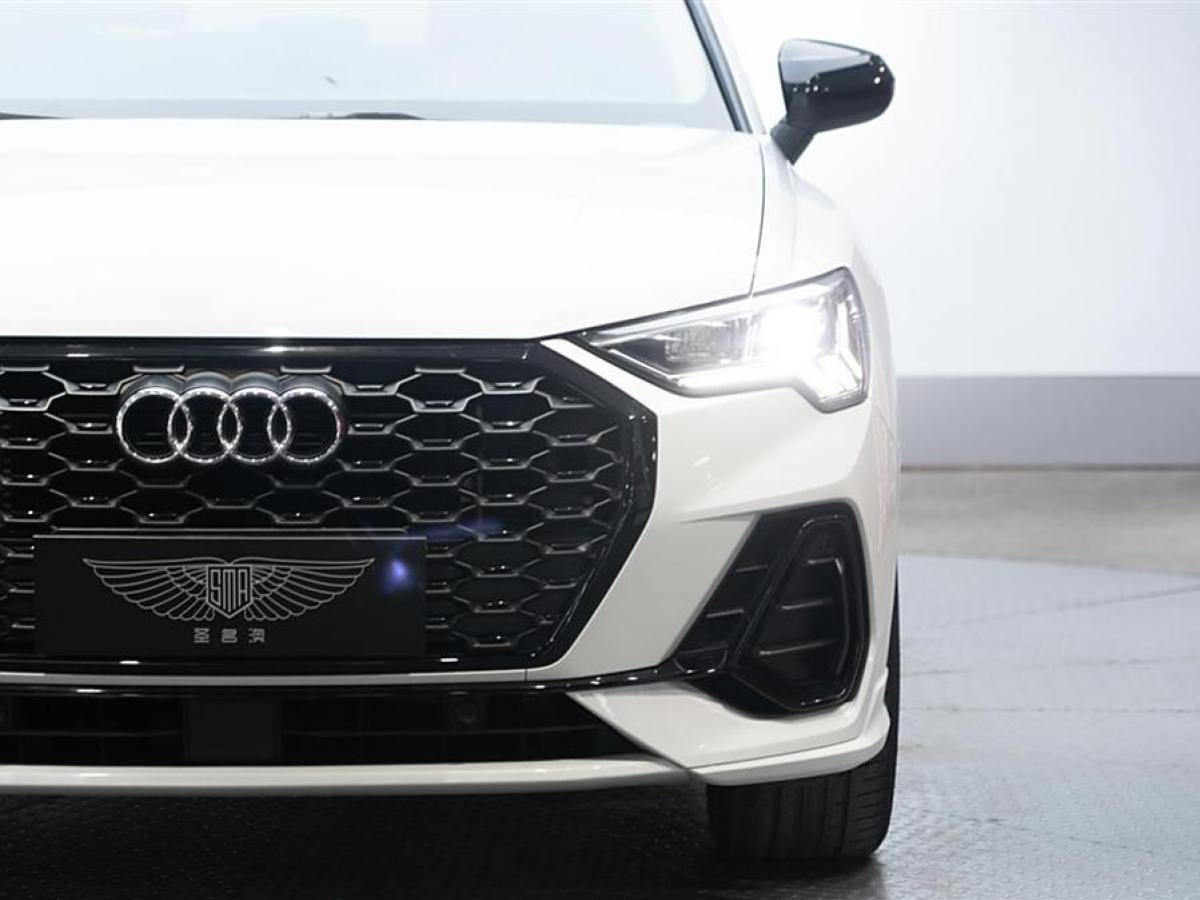 奧迪 奧迪Q3  2022款 40 TFSI 時尚動感型圖片