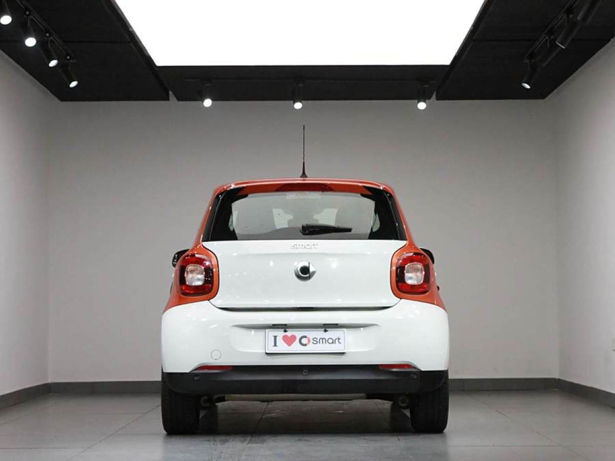 smart forfour  2016款 0.9T 66千瓦先鋒版圖片