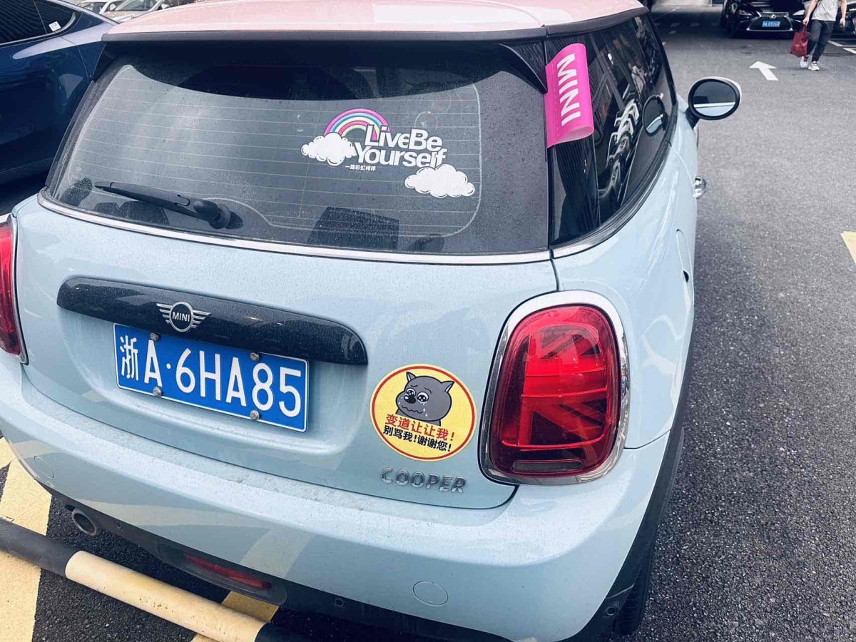 MINI MINI  2020款 1.5T COOPER 經(jīng)典派圖片