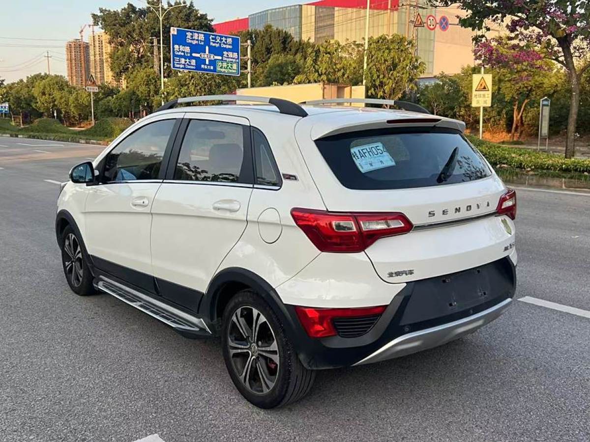 北汽紳寶 X25  2015款 1.5L 自動精英型圖片