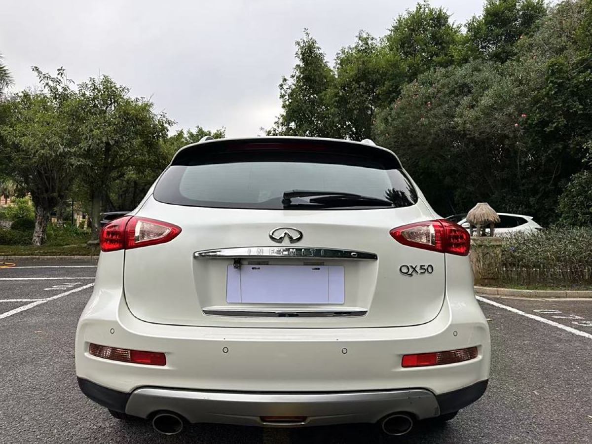 英菲尼迪 QX50  2015款 2.5L 舒適版圖片