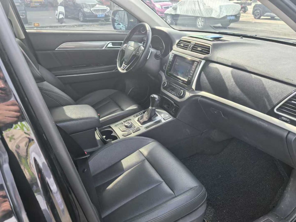 哈弗 H6  2017款 紅標H6 COUPE 1.5T DCT兩驅(qū)圖片