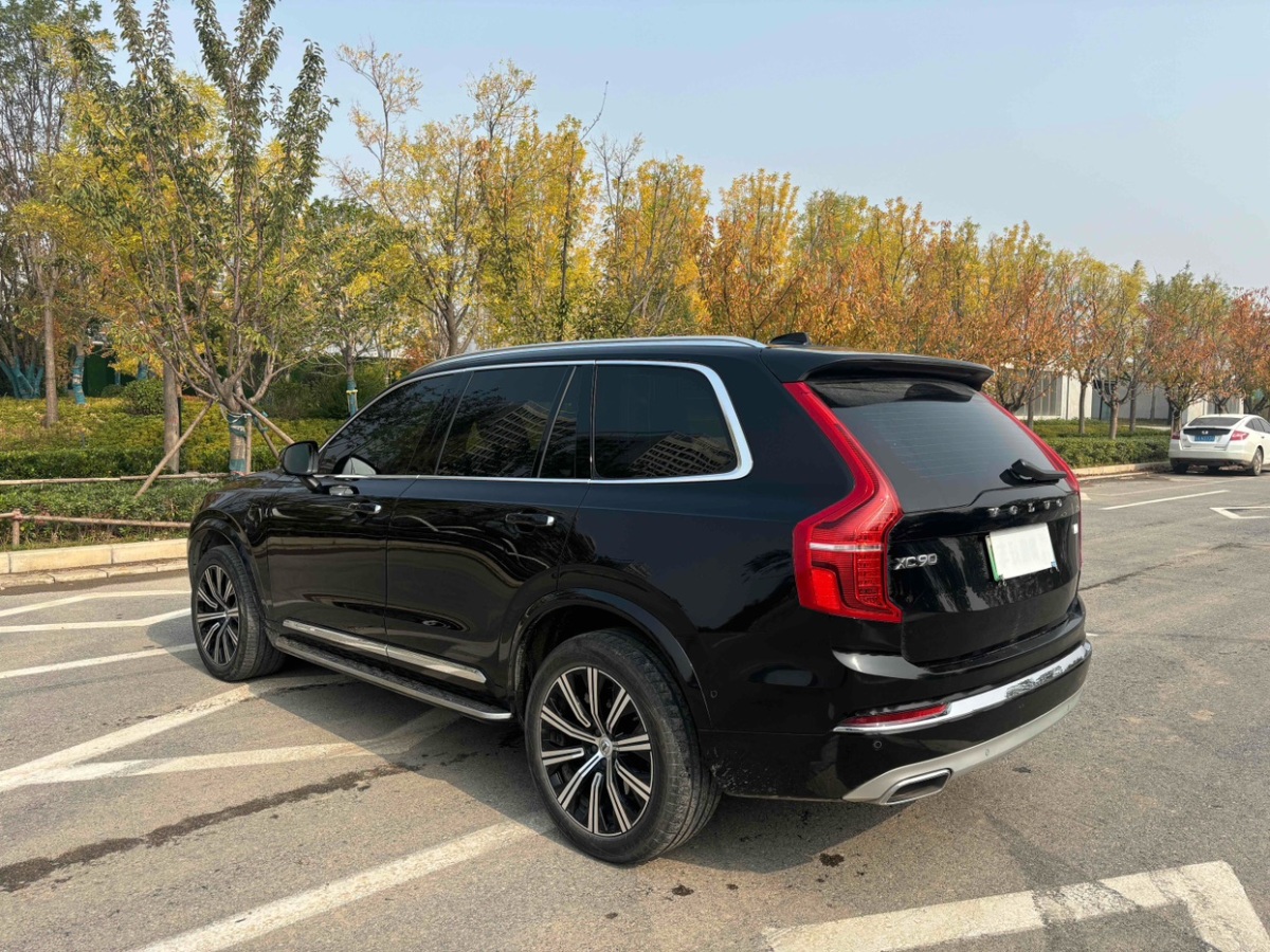 沃爾沃 XC90新能源  2021款 E驅(qū)混動 T8 智尊豪華版 7座圖片