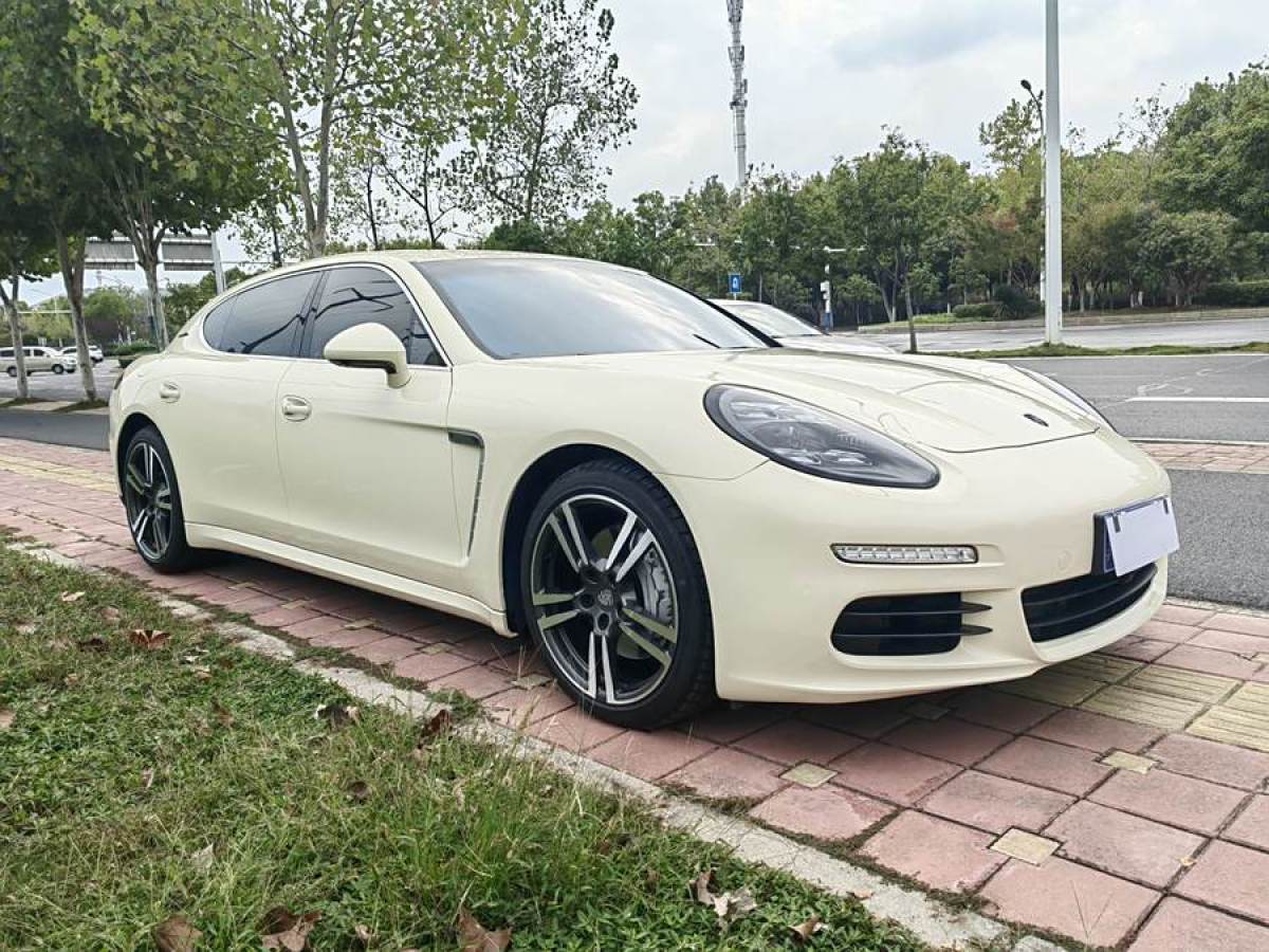 保時(shí)捷 Panamera  2014款 Panamera 4S Executive 3.0T圖片