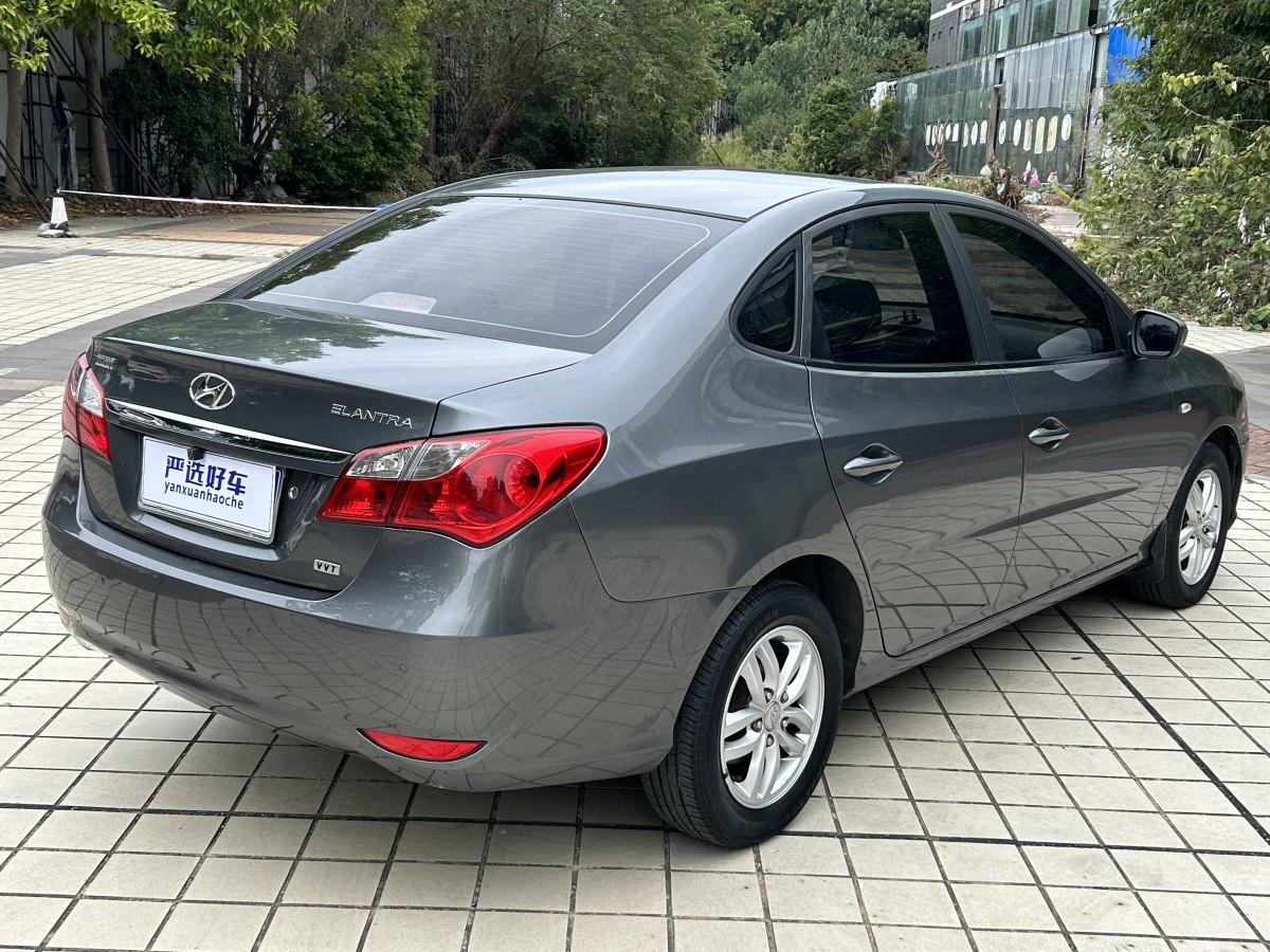 2013年1月現(xiàn)代 悅動  2011款 1.6L 自動舒適型