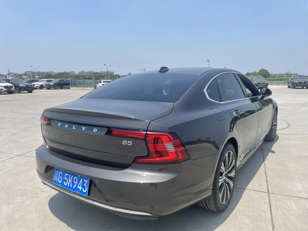 沃爾沃 S90  2023款 B5 智遠(yuǎn)豪華版圖片