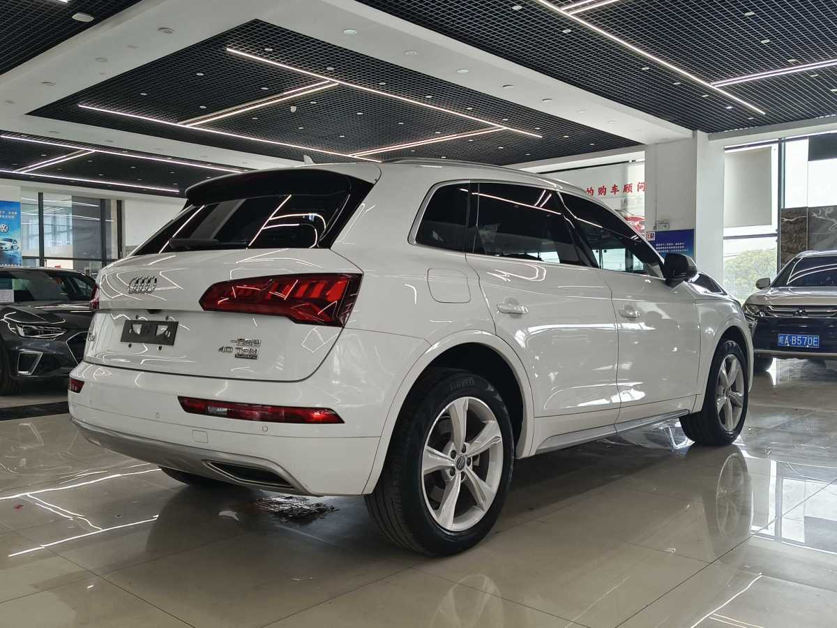 奧迪 奧迪Q5L  2018款 40 TFSI 榮享時尚型圖片