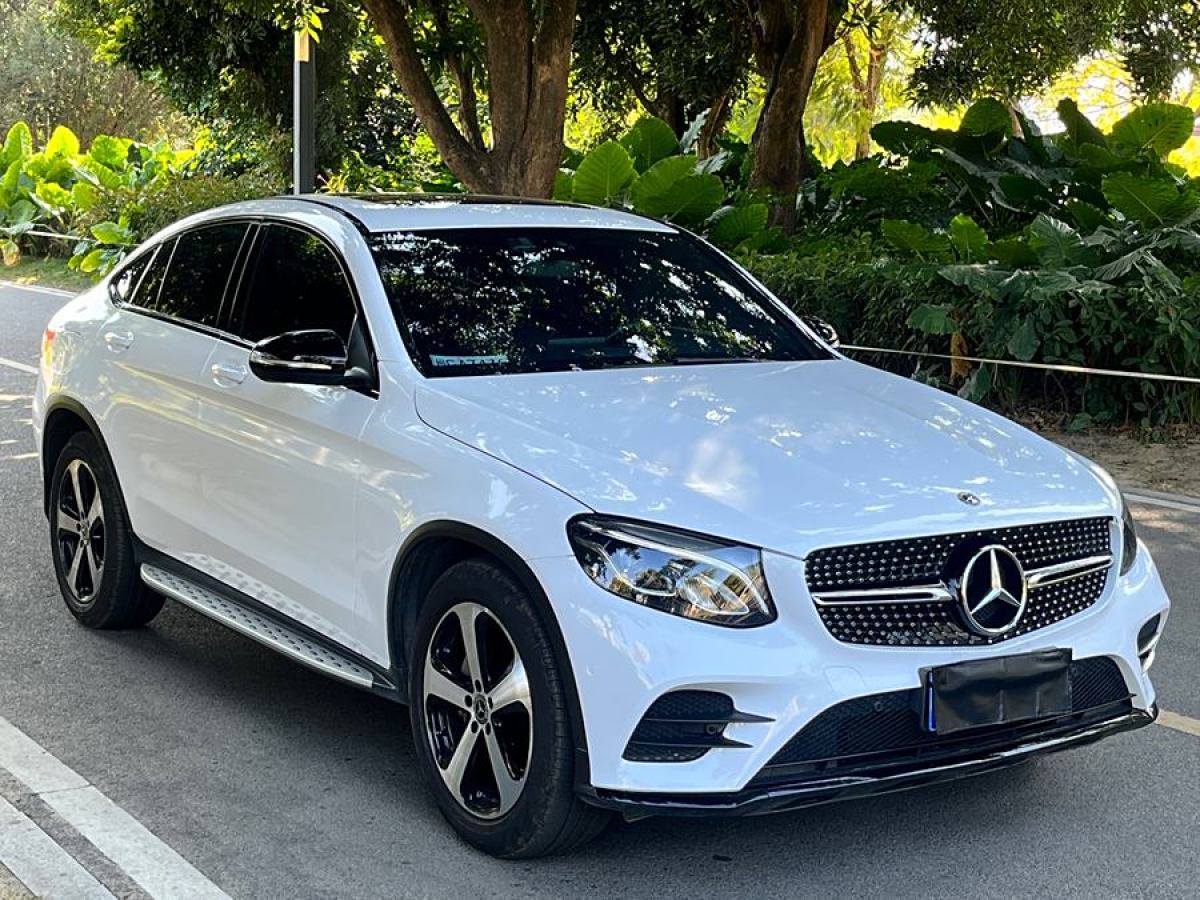 奔馳 奔馳GLC  2022款 改款 GLC 300 4MATIC 轎跑SUV圖片