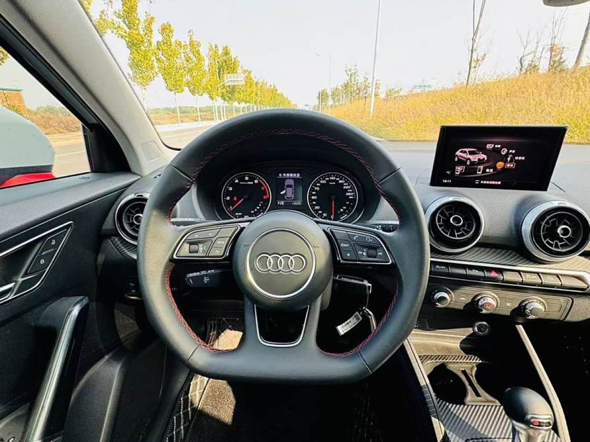 奧迪 奧迪Q2L  2022款 35 TFSI 豪華動感型圖片