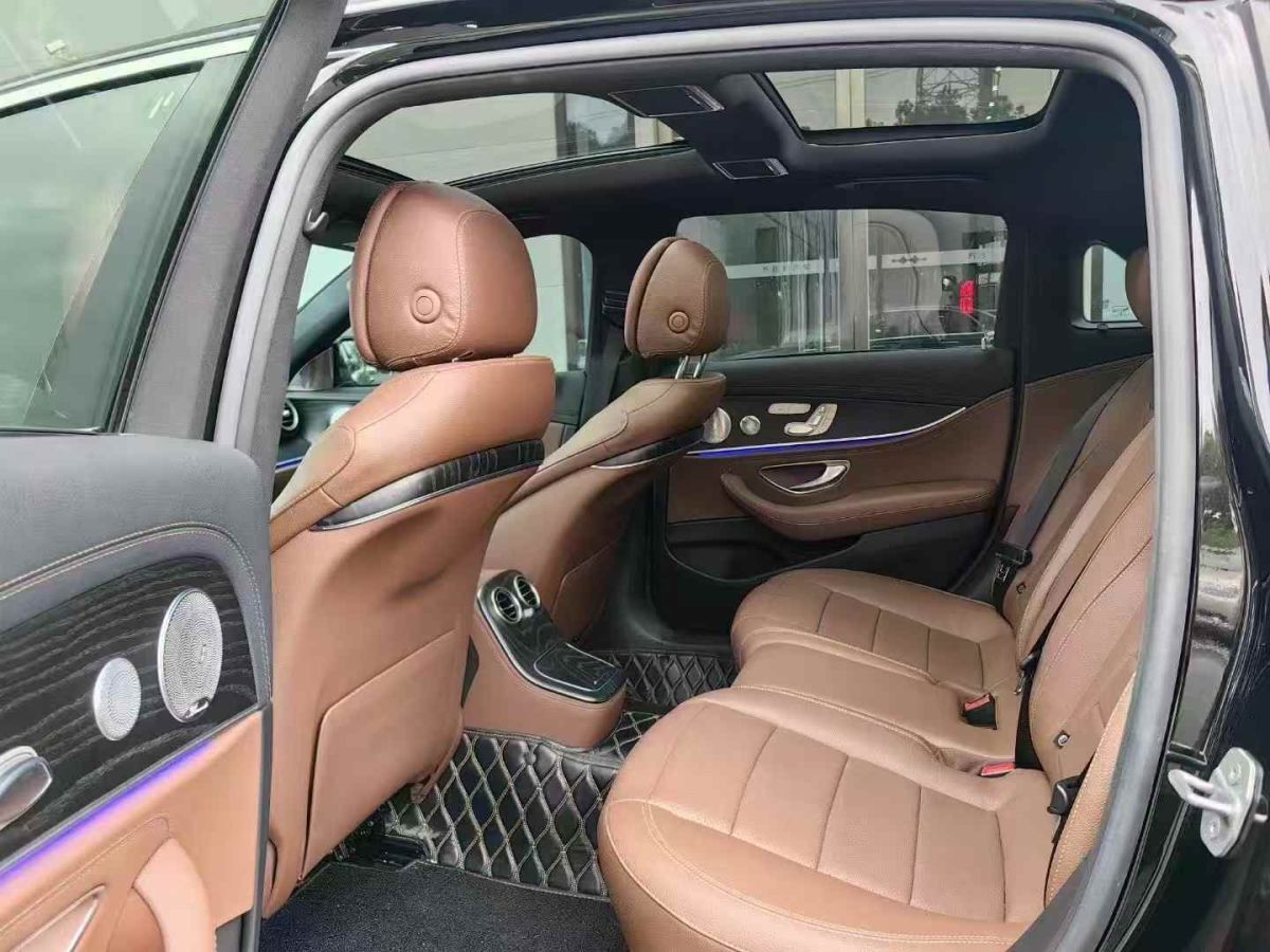 奔馳 奔馳E級(jí)  2021款 E 300 L 豪華型圖片
