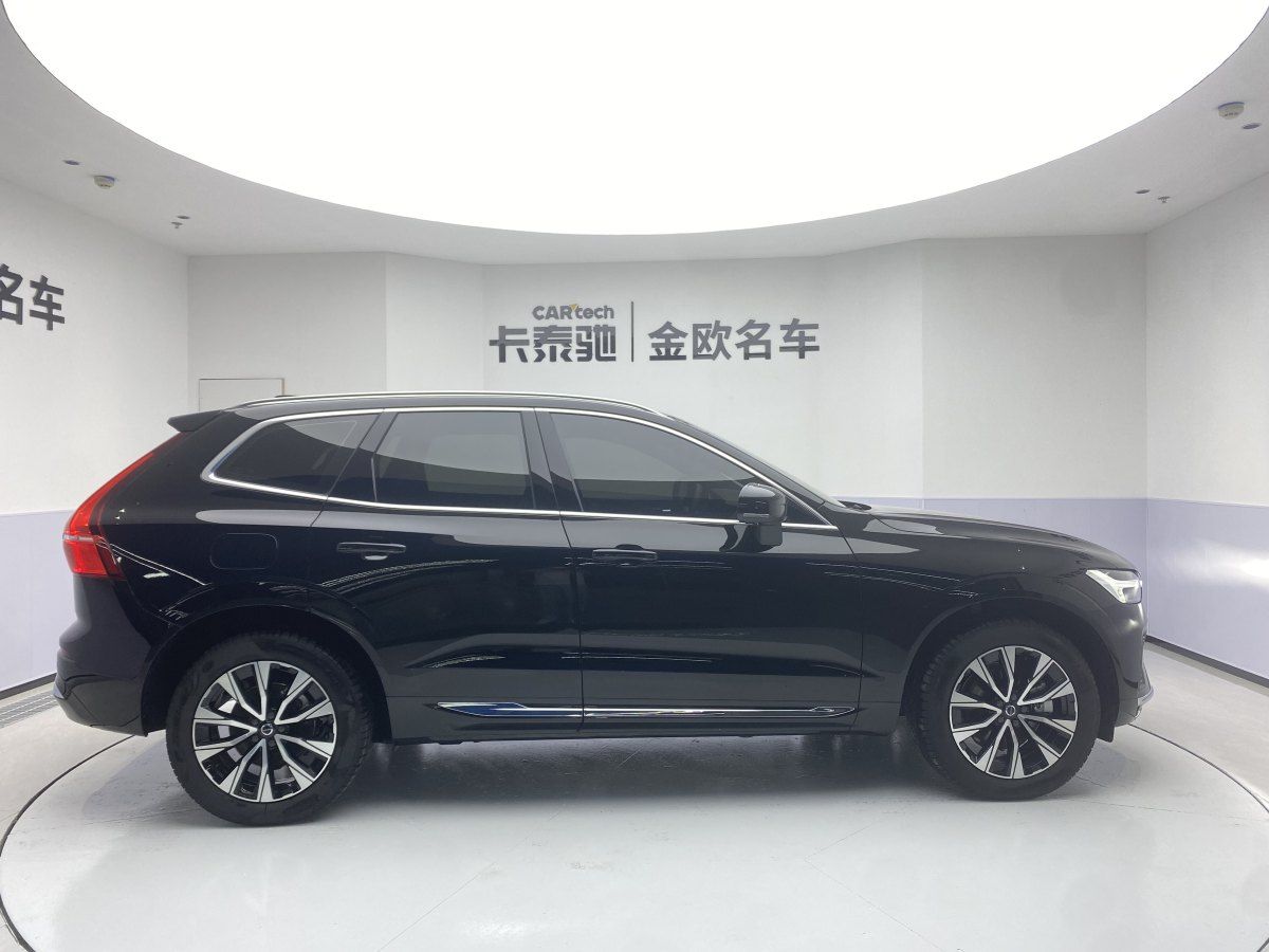 沃尔沃 XC60  2024款 B5 四驱智远豪华版图片