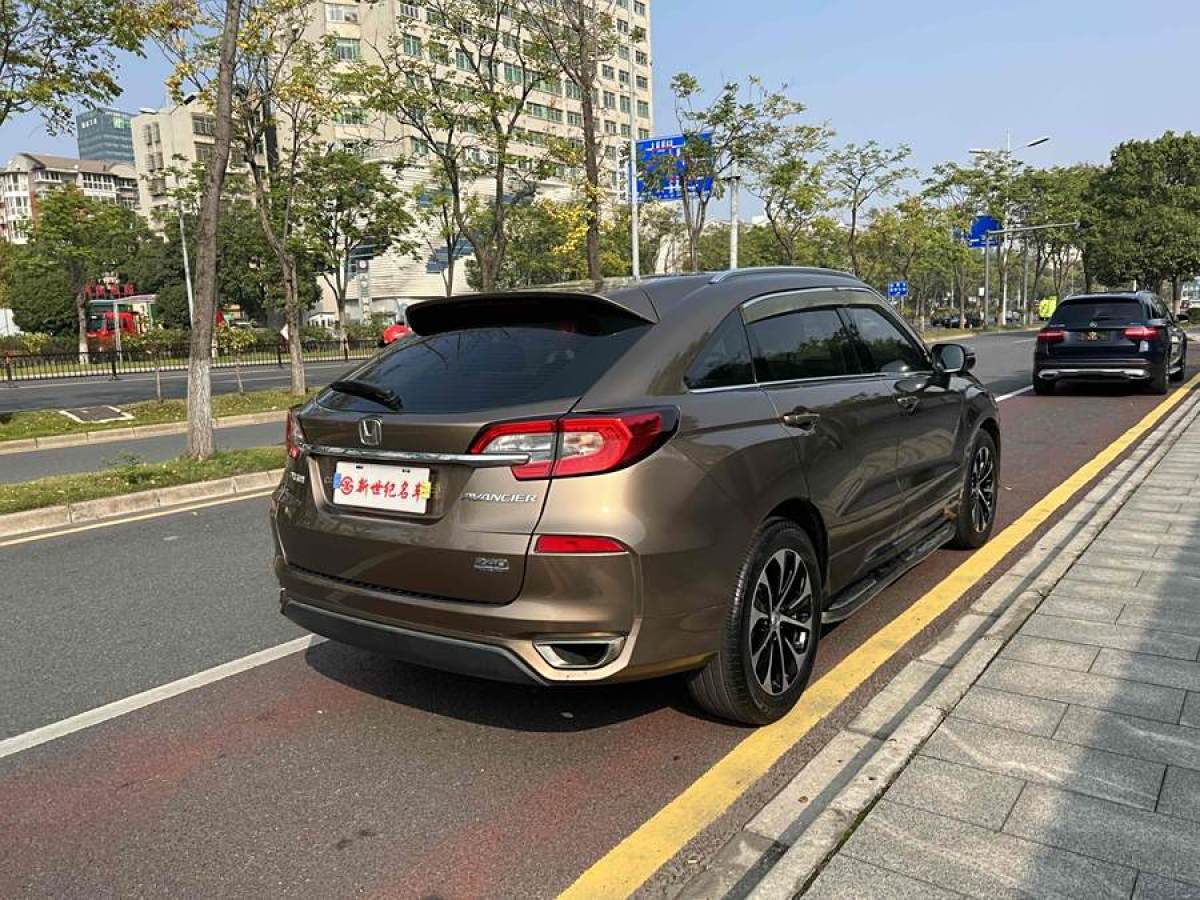 本田 冠道  2017款 240TURBO 兩驅(qū)豪華版圖片