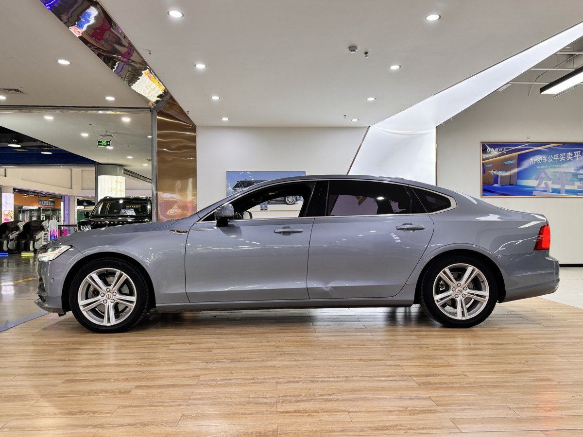 沃爾沃 S90  2018款 T4 智遠(yuǎn)版圖片