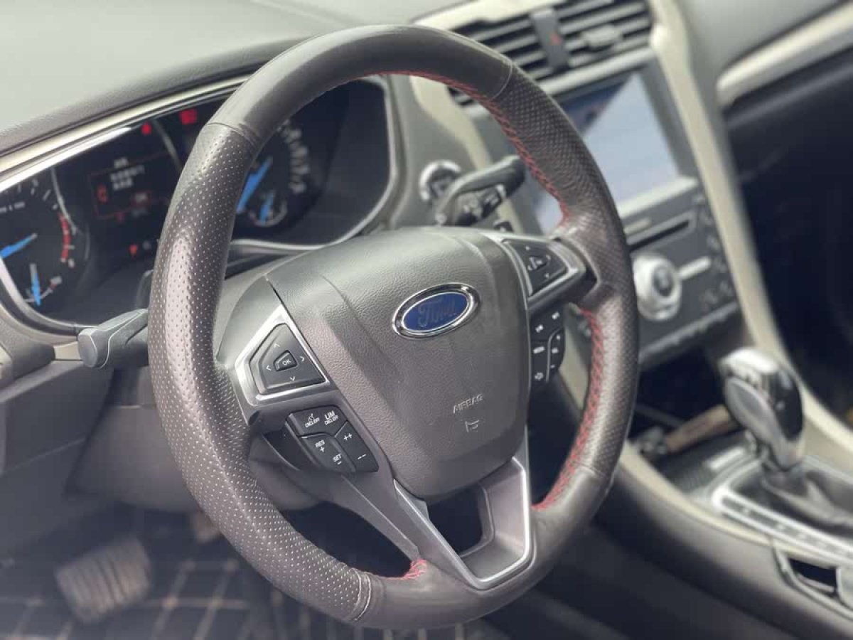 福特 蒙迪歐  2013款 2.0L GTDi200時(shí)尚型圖片