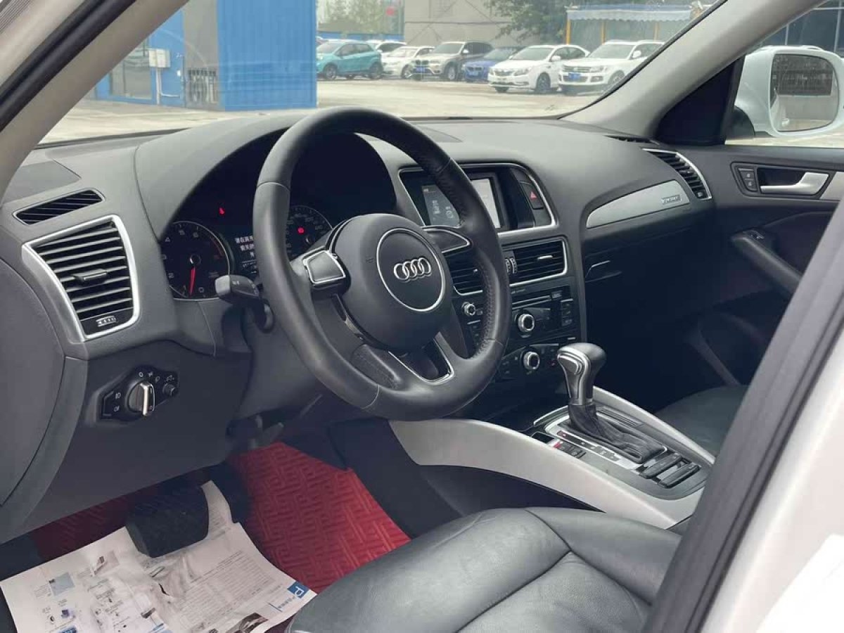 奧迪 奧迪Q5  2015款 40 TFSI 進(jìn)取型圖片