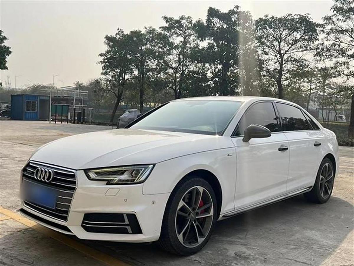 2018年9月奧迪 奧迪A4L  2018款 30周年年型 45 TFSI quattro 運(yùn)動(dòng)型