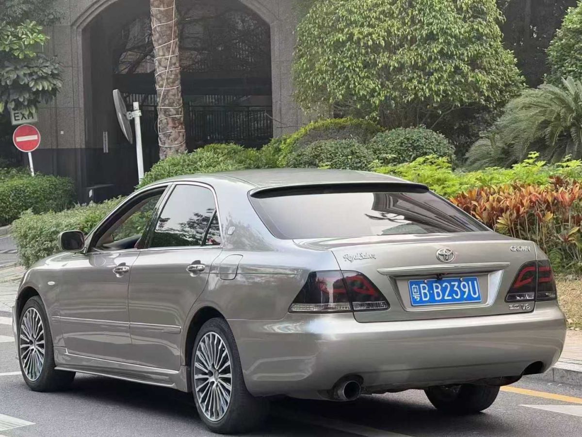 豐田 皇冠  2007款 2.5L Royal 導(dǎo)航版圖片