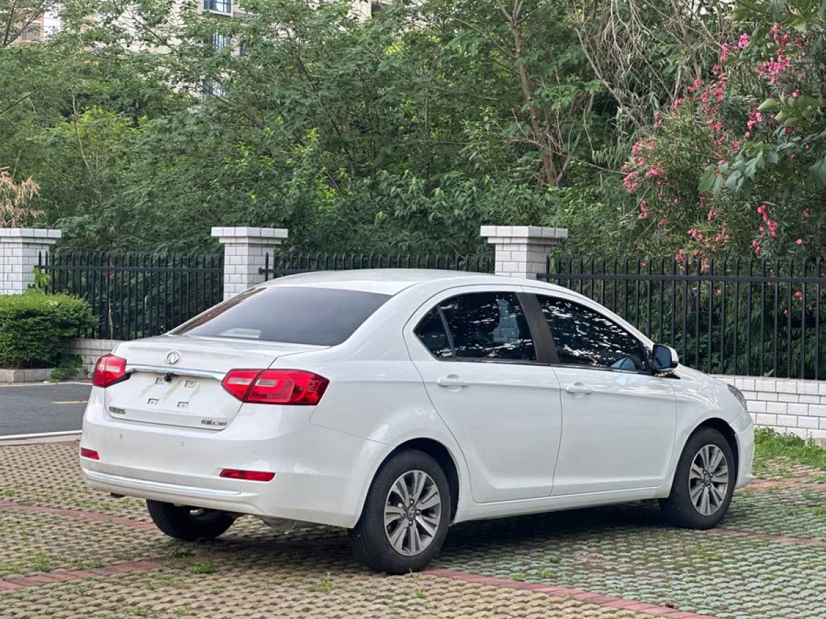 長(zhǎng)城 C30  2016款 1.5L AMT舒適型圖片