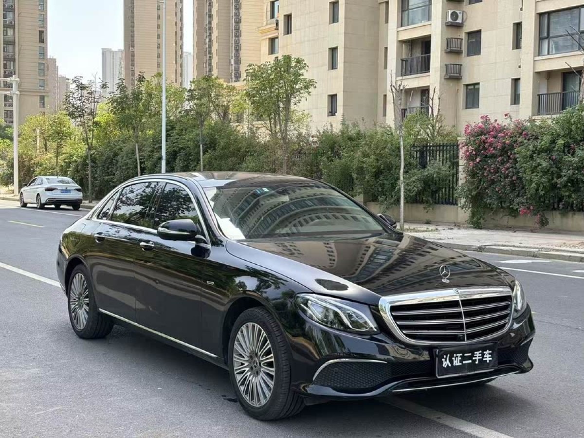奔馳 奔馳E級  2020款 改款 E 300 L 殊享版圖片