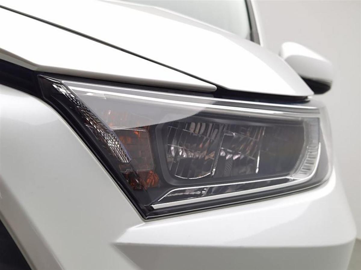 豐田 RAV4榮放  2021款 2.0L CVT兩驅(qū)風(fēng)尚版圖片