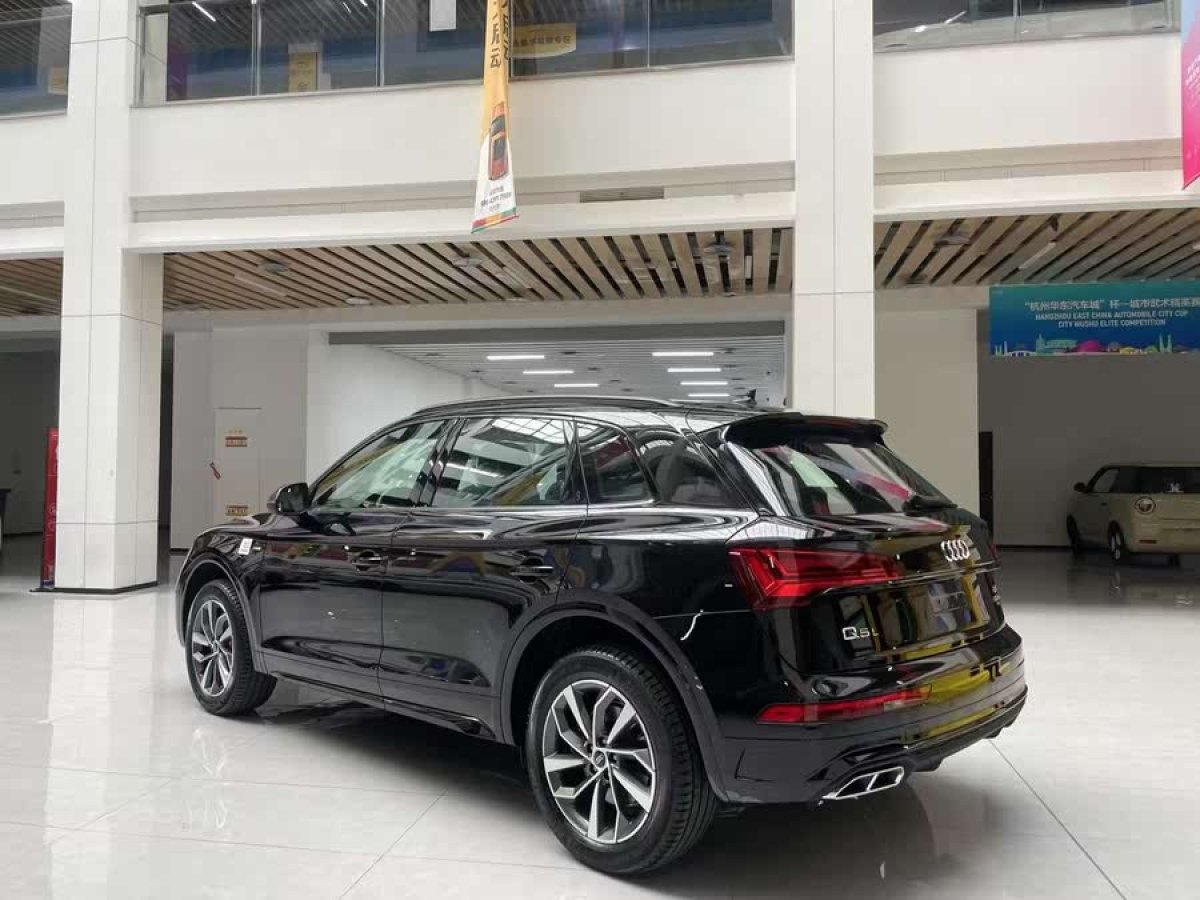 奧迪 奧迪Q5L  2025款 45 TFSI 豪華動(dòng)感型圖片