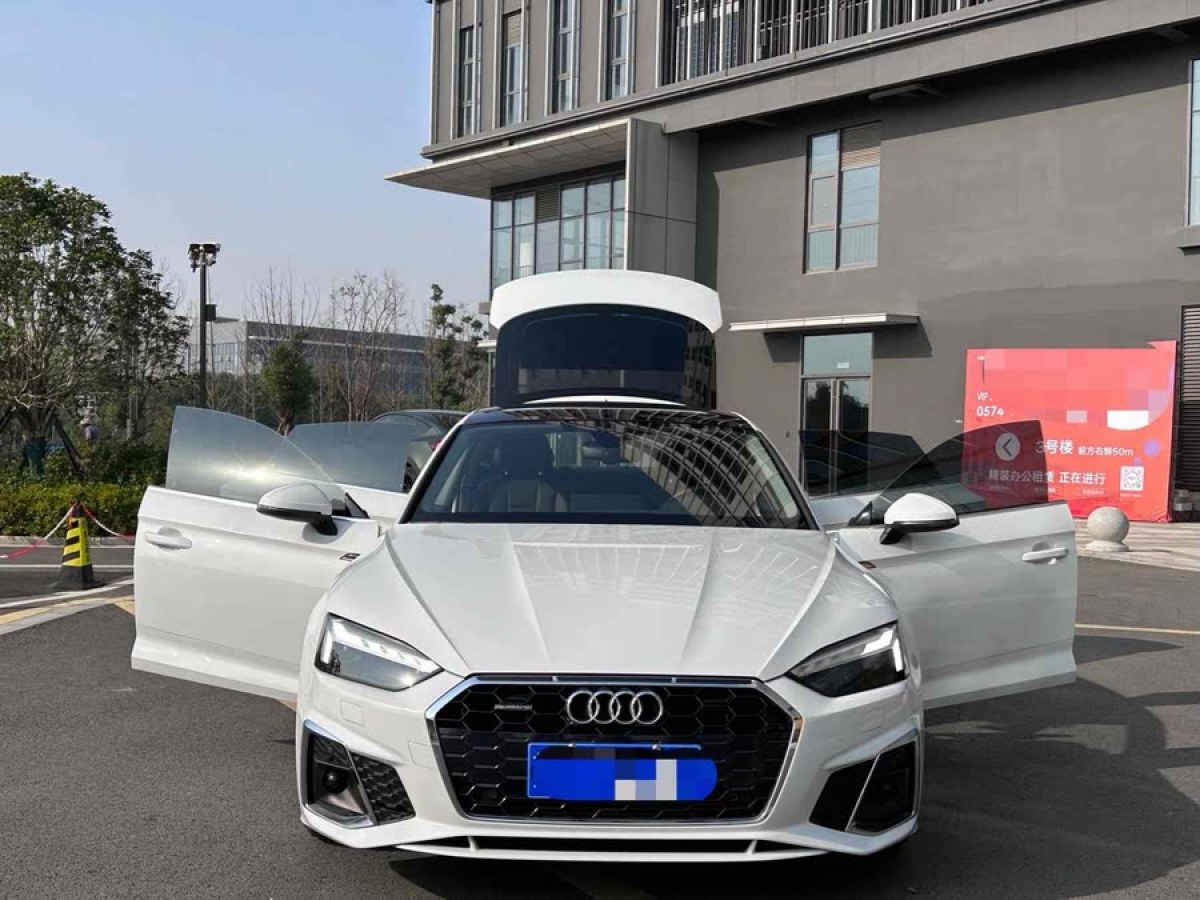 奧迪 奧迪A5  2017款 Coupe 40 TFSI 時(shí)尚型圖片