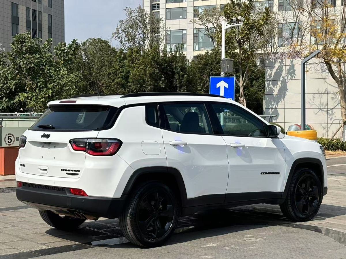 Jeep 指南者  2020款 220T 自動(dòng)夜鷹版圖片