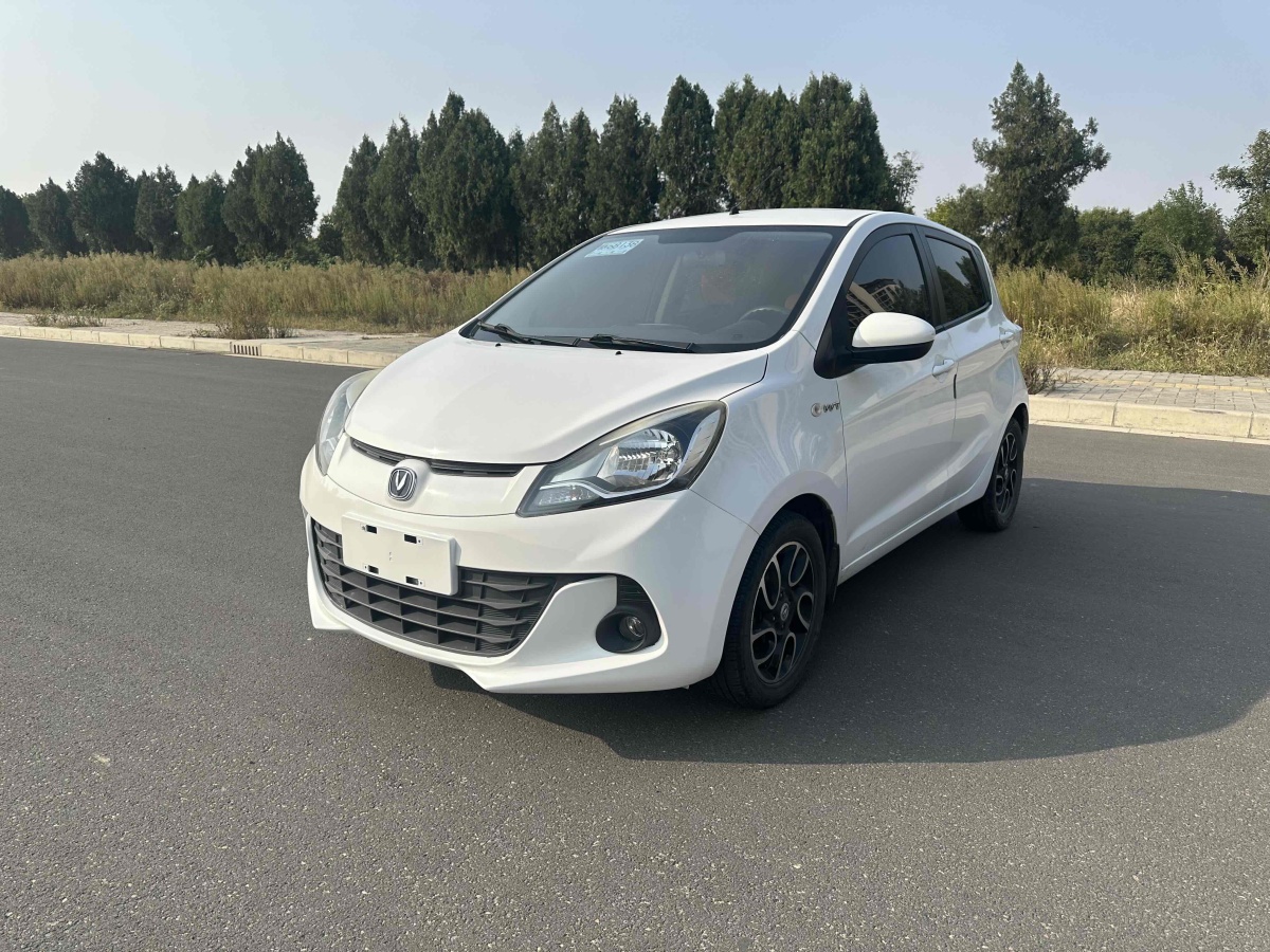 長(zhǎng)安 奔奔  2015款 1.4L IMT尊貴型 國(guó)V圖片