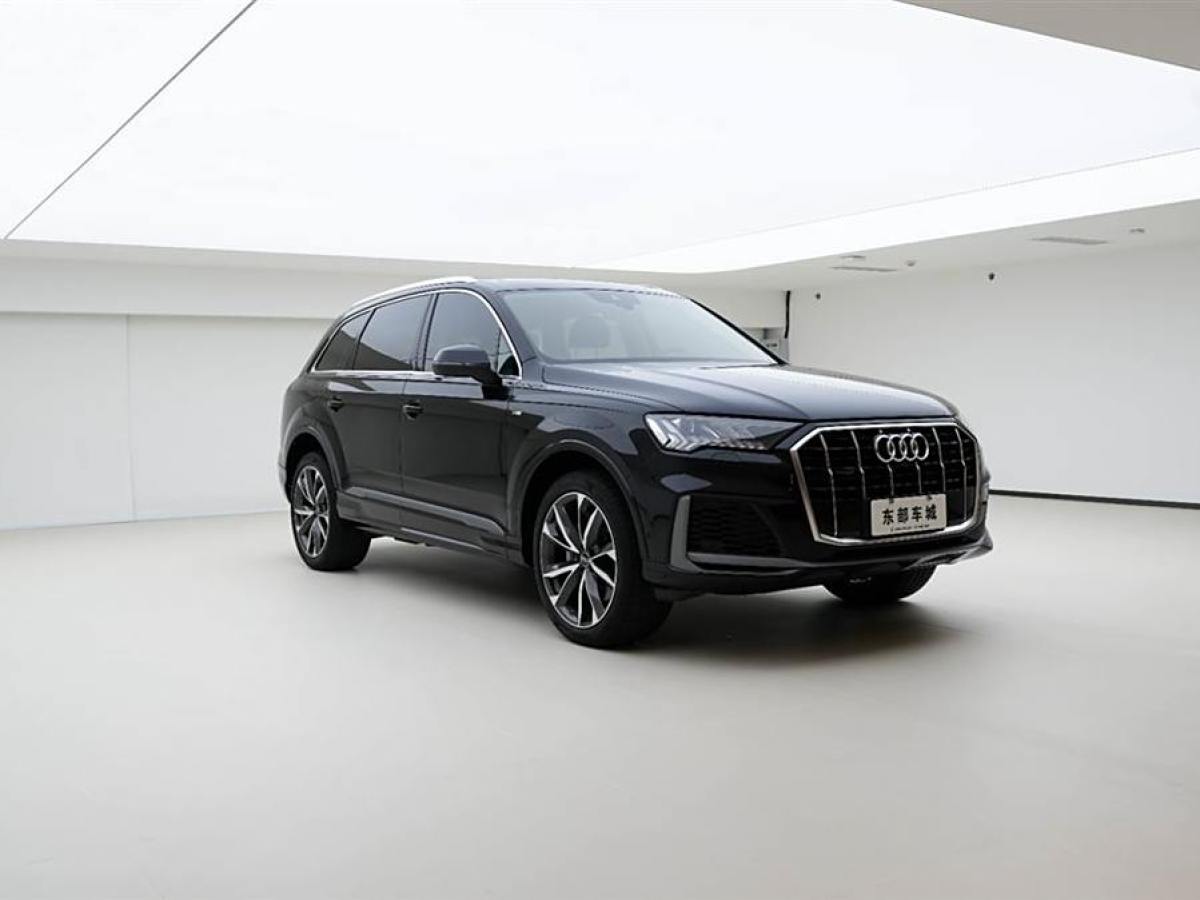 2021年6月奧迪 奧迪Q7  2023款 55 TFSI quattro S line運動型