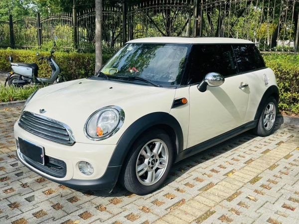 MINI MINI  2012款 1.6L ONE Baker Street