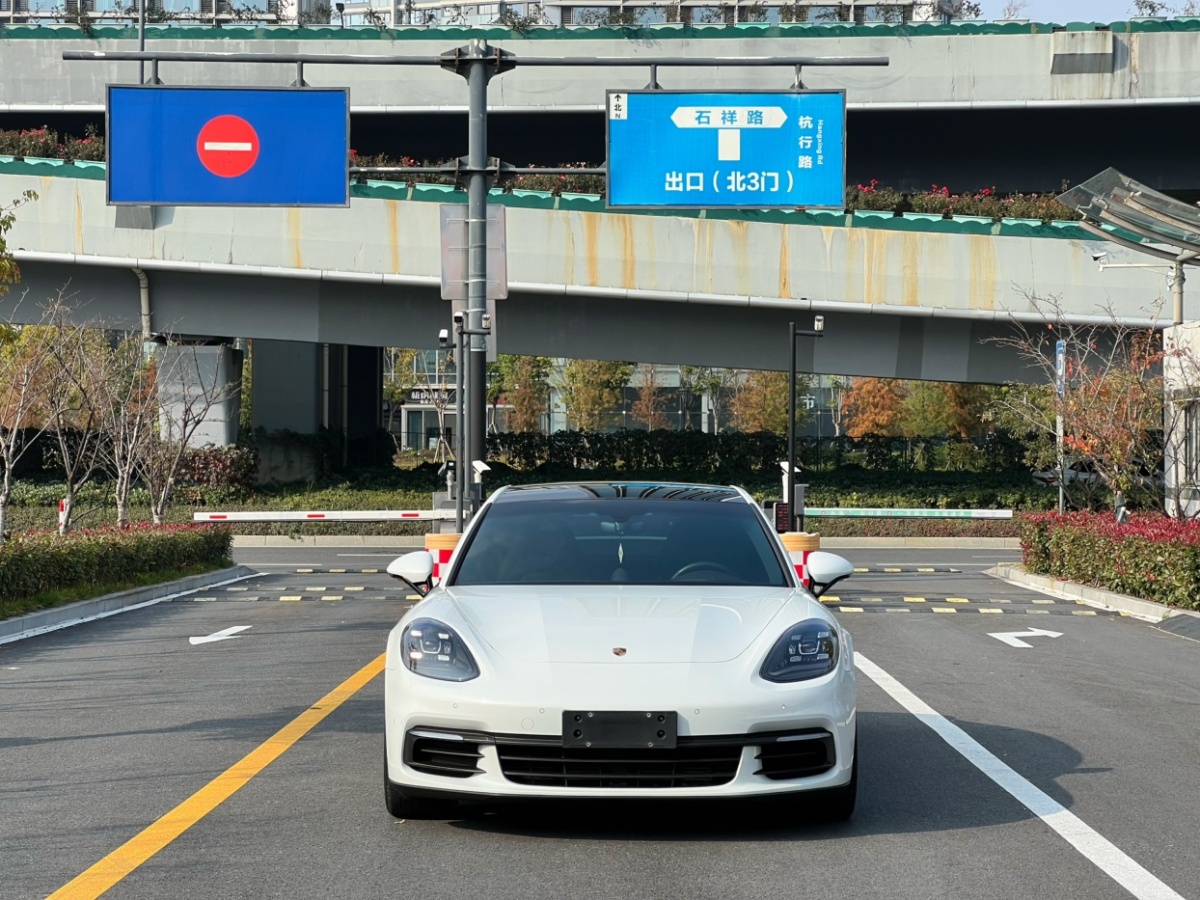 保時(shí)捷 Panamera  2017款 Panamera 3.0T圖片