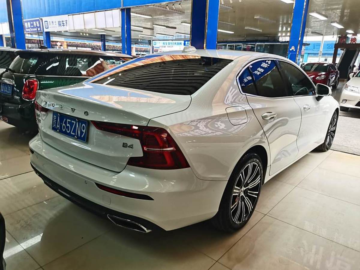 沃爾沃 S60L  2022款 B4 智遠(yuǎn)豪華版圖片