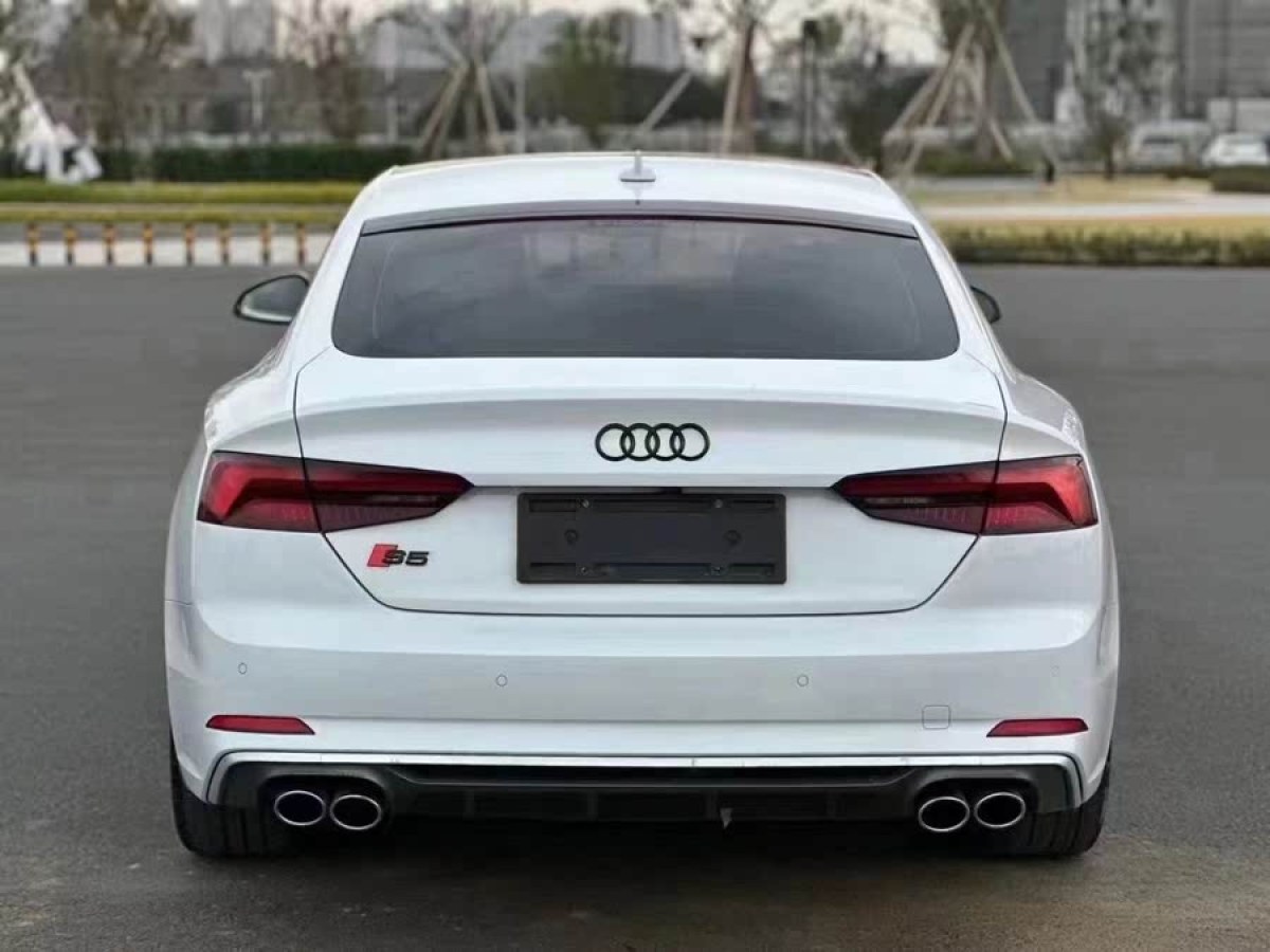 奧迪 奧迪A5  2017款 Sportback 40 TFSI 時(shí)尚型圖片