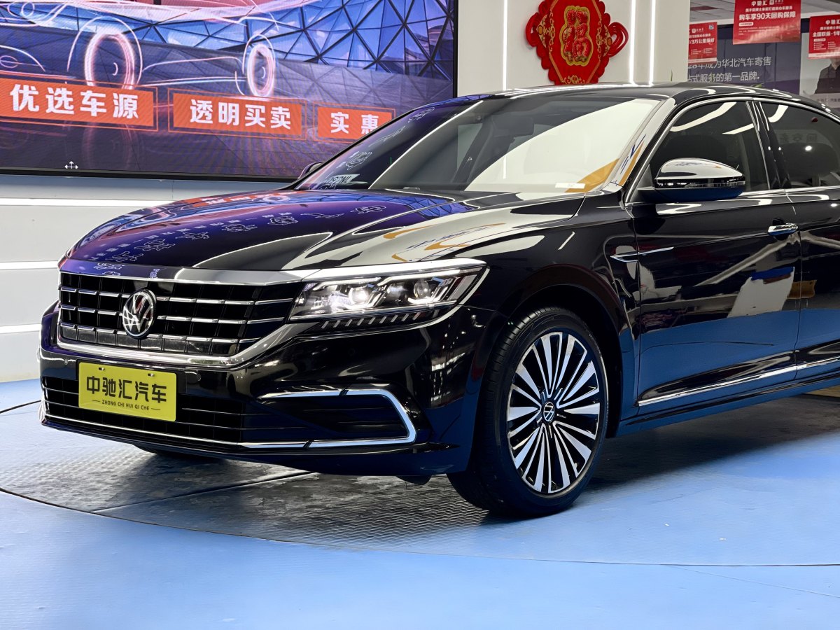 大众 帕萨特  2021款 330TSI 豪华版图片