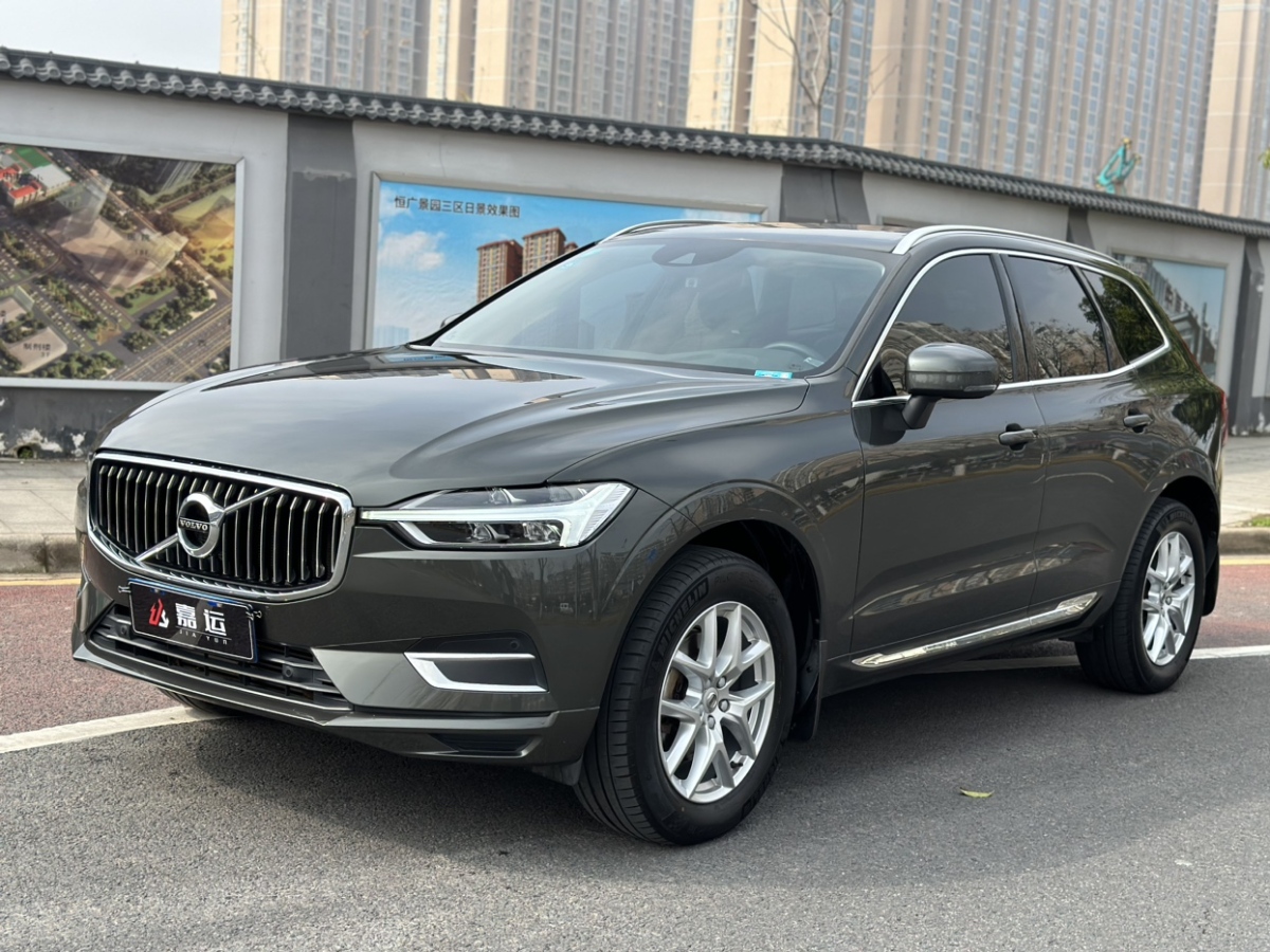 2020年1月沃尔沃 XC60  2020款 T5 四驱智逸豪华版