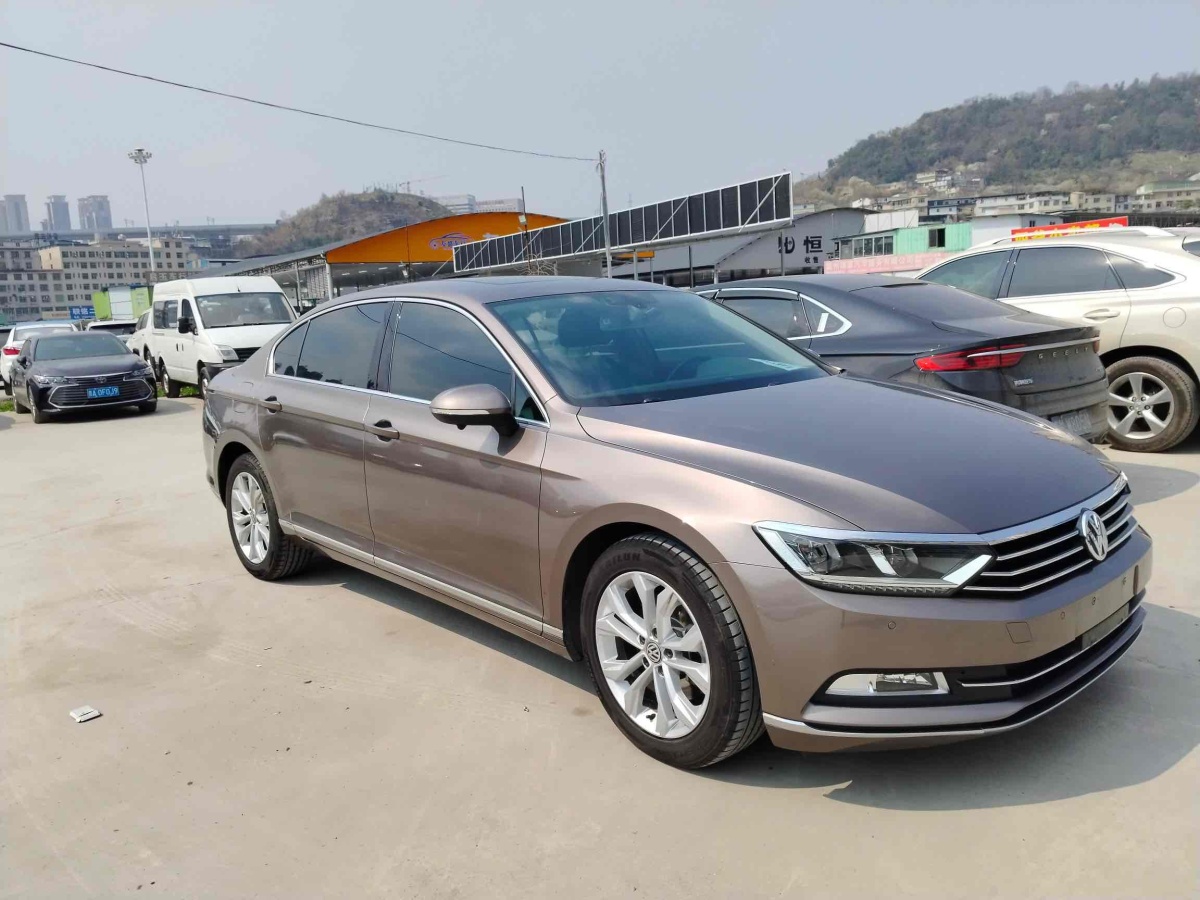 大眾 邁騰  2018款 改款 330TSI DSG 豪華型圖片