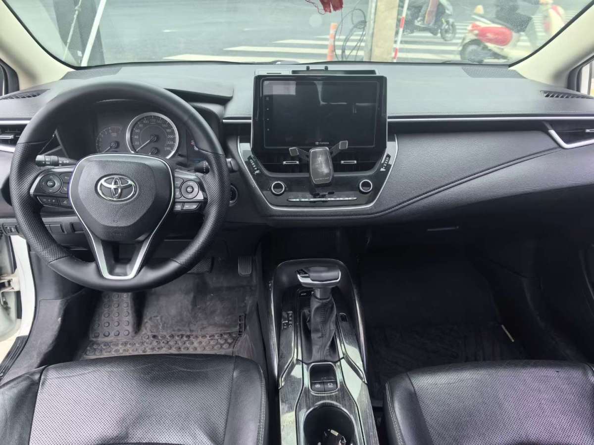2019年6月丰田 卡罗拉  2019款 1.2T S-CVT GL-i豪华版