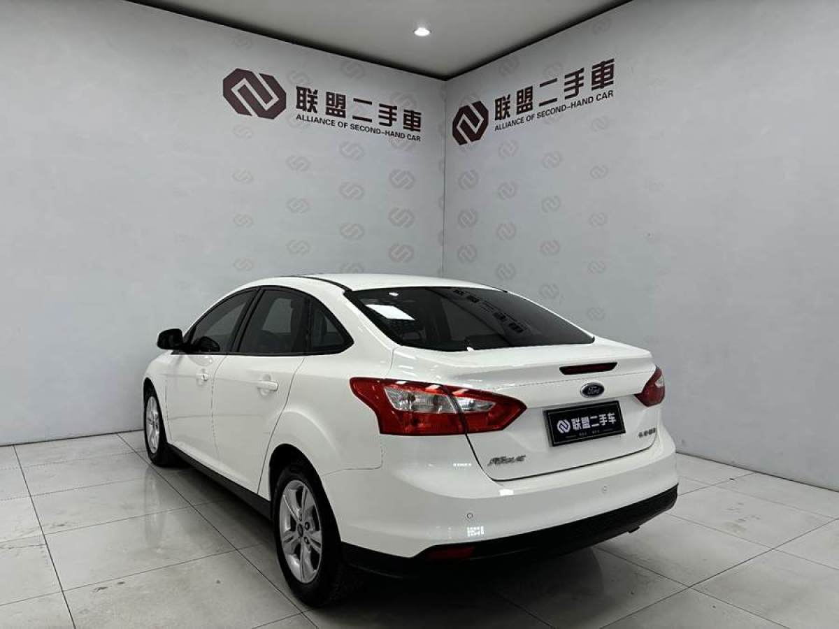 福特 ?？怂? 2012款 三廂 1.6L 自動(dòng)風(fēng)尚型圖片