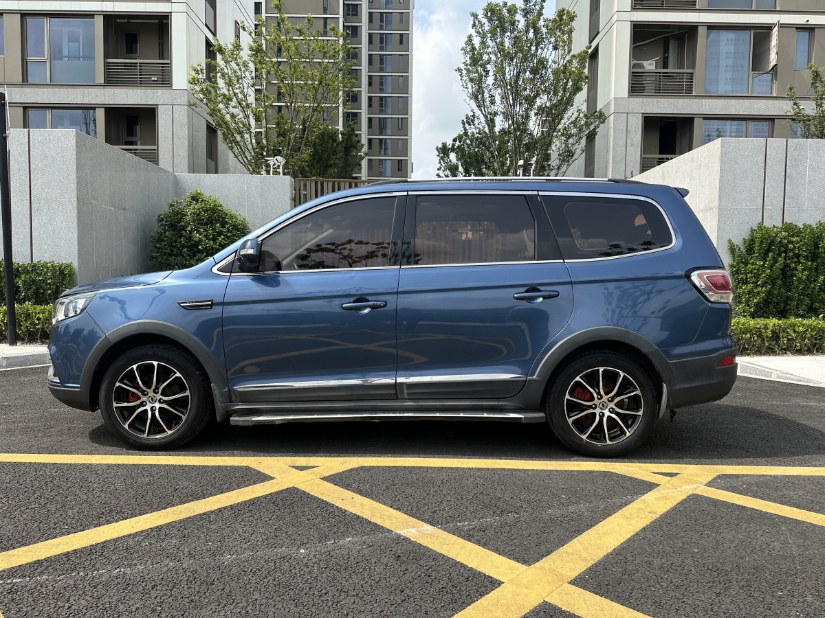 東風(fēng)風(fēng)行 風(fēng)行SX6  2016款 1.6L 手動尊享型圖片