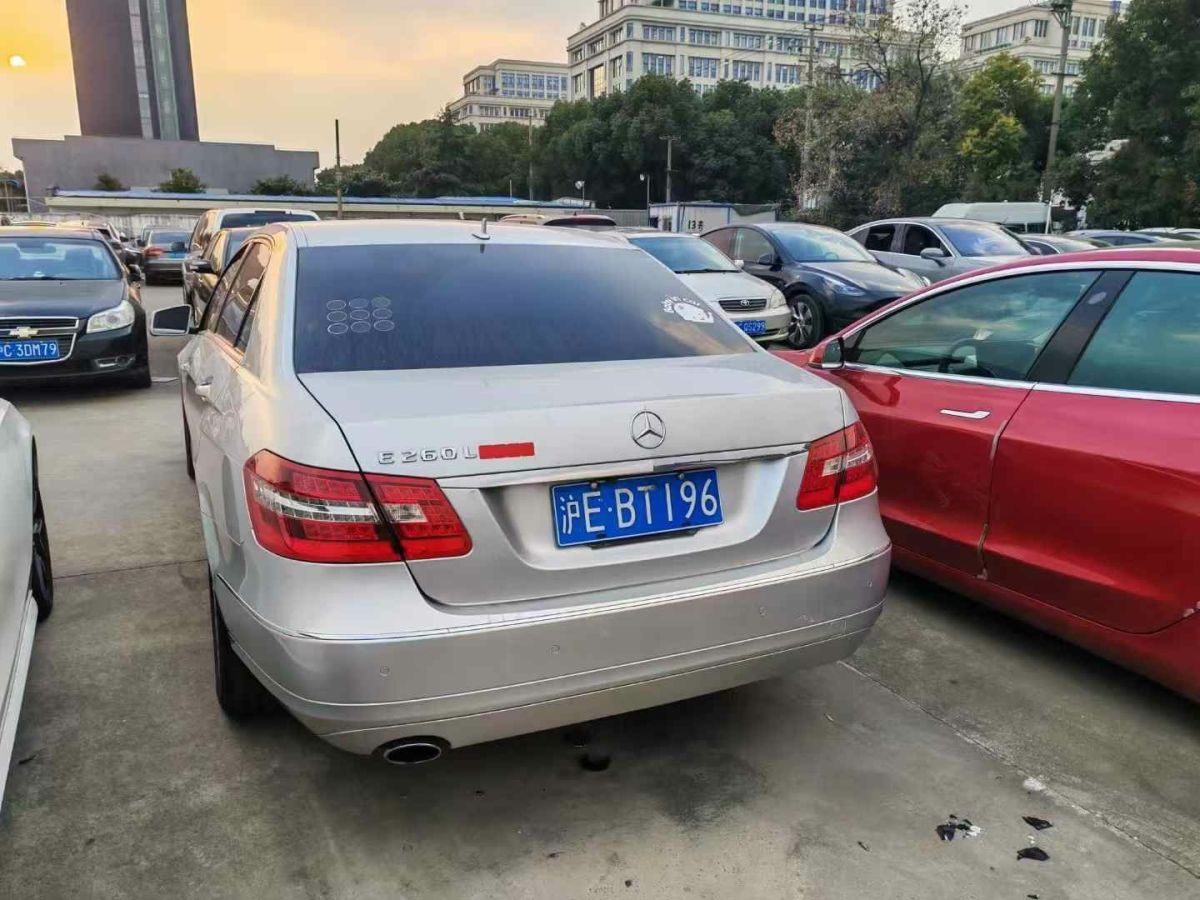 奔馳 奔馳E級  2013款 E 260 L CGI優(yōu)雅型圖片